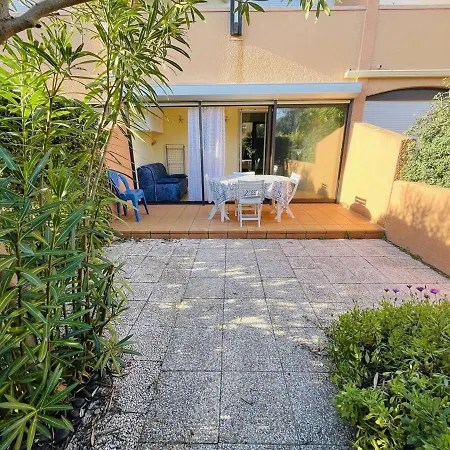 Apartment Avec Terrasse Ombragee, Proche Et Port, Parking Prive - Fr-1-723-83